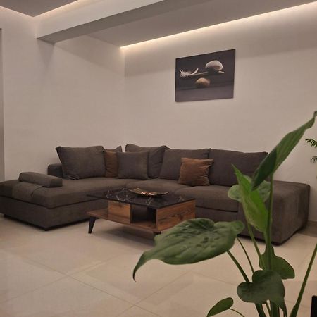 Prifti Luxury Apartment Фаліракі Екстер'єр фото
