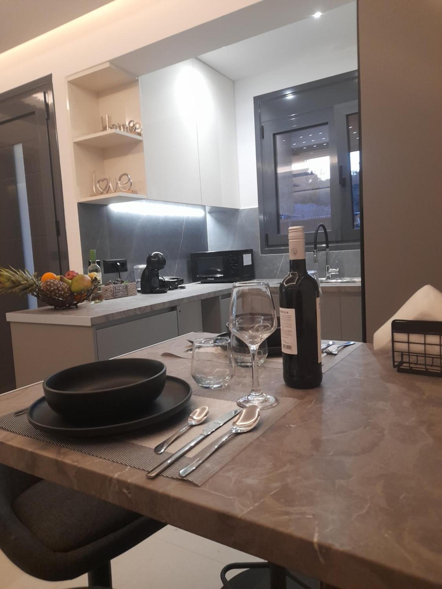 Prifti Luxury Apartment Фаліракі Екстер'єр фото