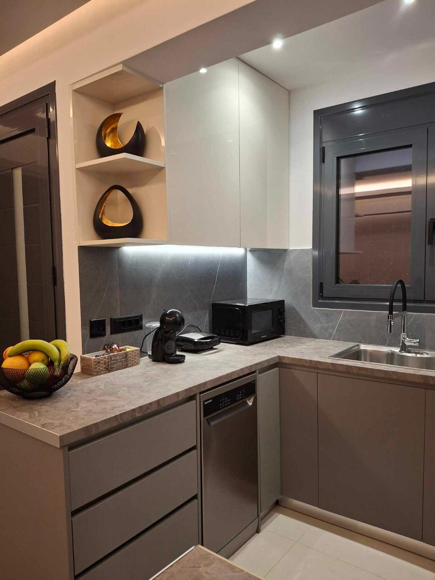 Prifti Luxury Apartment Фаліракі Екстер'єр фото
